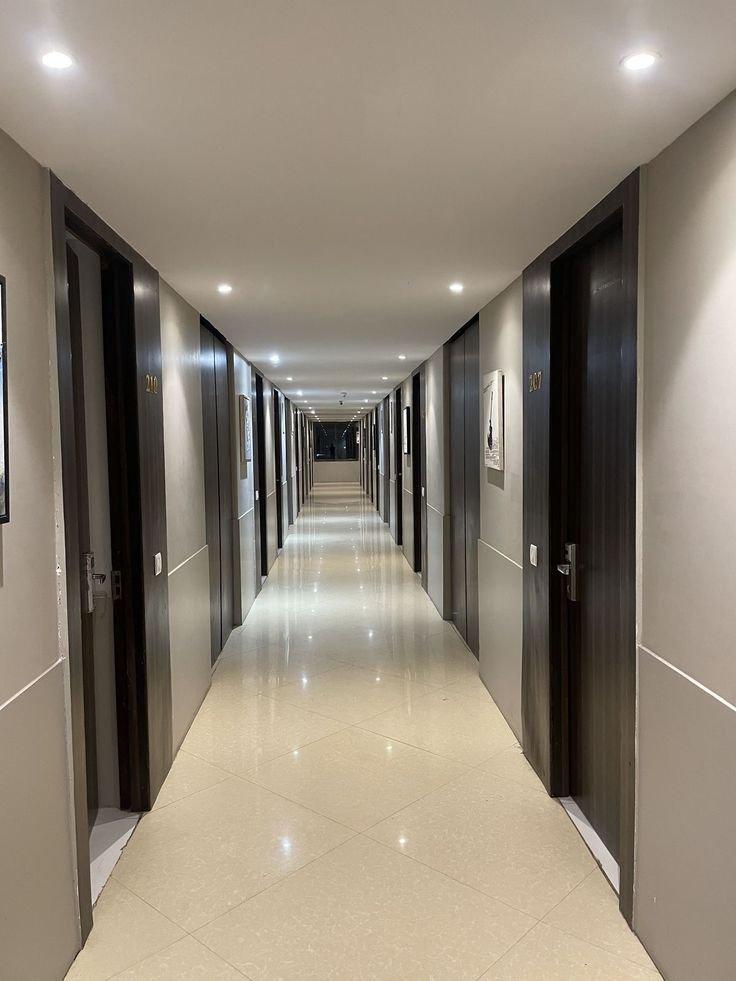 Near the Elevator vs. End of the Hall: Which Unit Wins?
